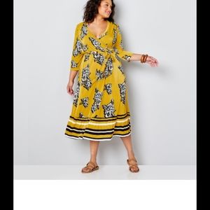 * PRICE DROP*Avenue yellow floral wrap dress